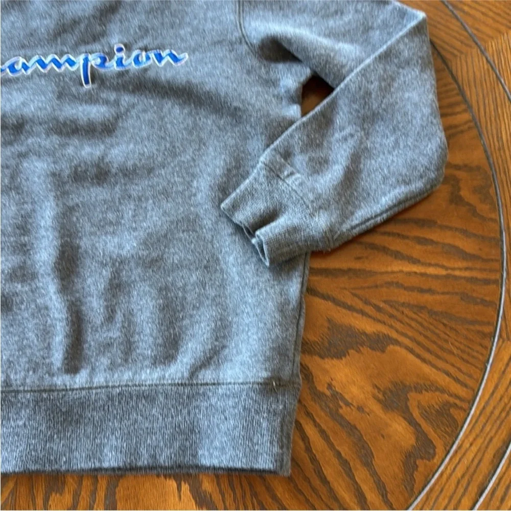 Champion Heather Gray Crew Neck Sweatshirt